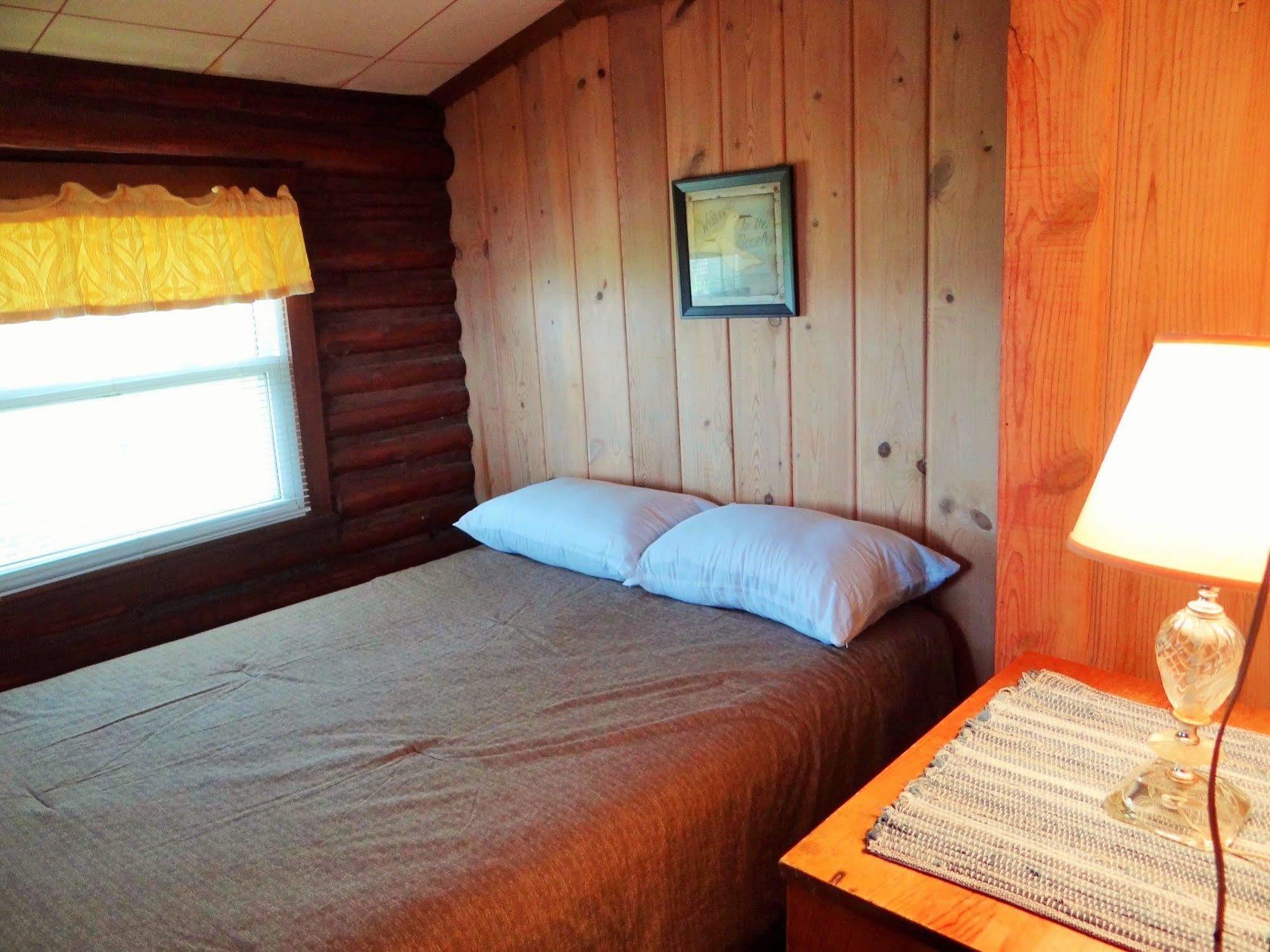 Sunset Resort Prudenville Extérieur photo